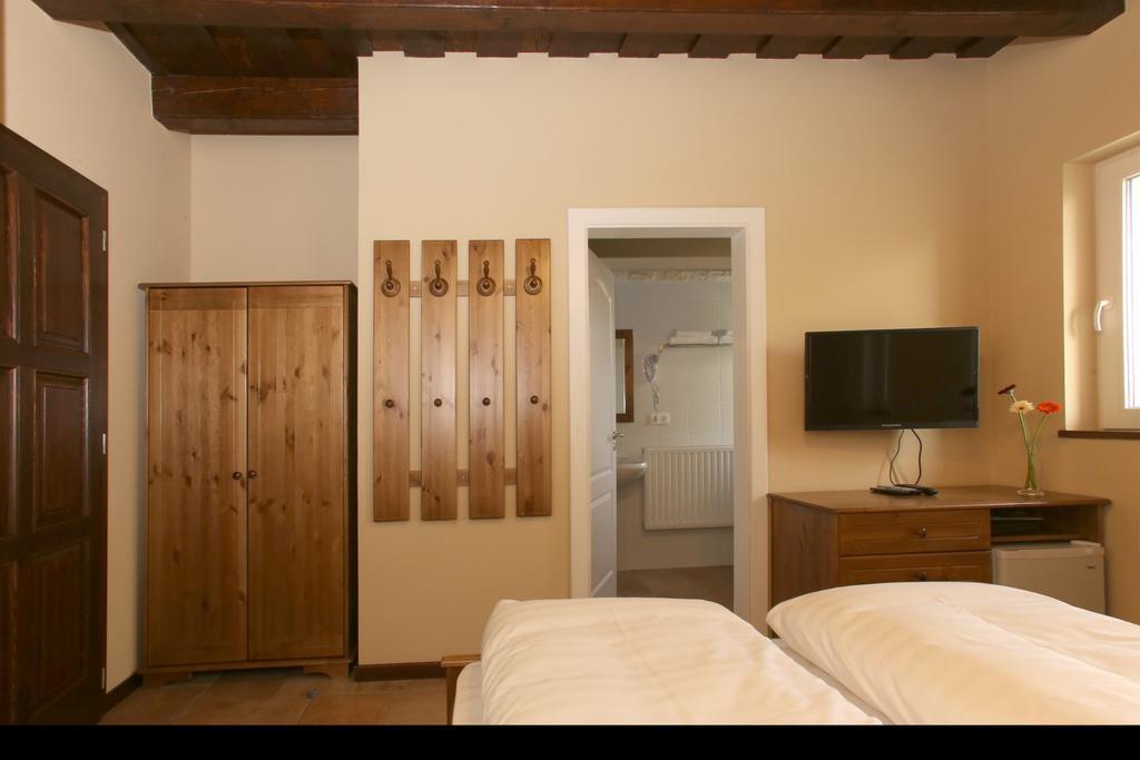 Aurora Panzio Bed and Breakfast Bük Exteriör bild