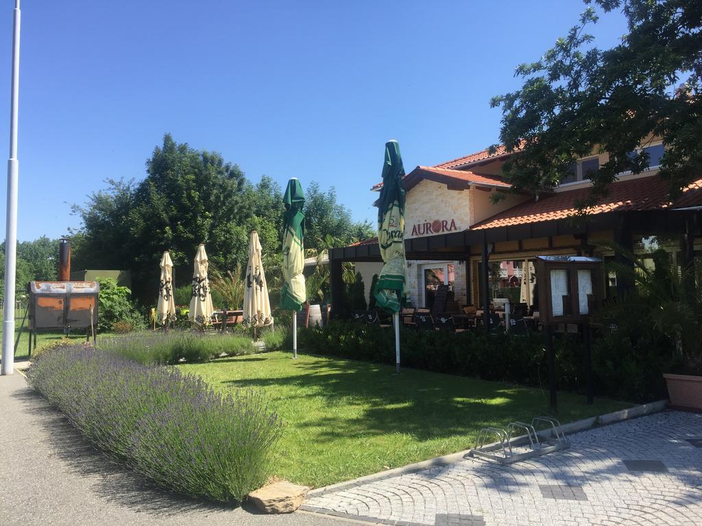 Aurora Panzio Bed and Breakfast Bük Exteriör bild