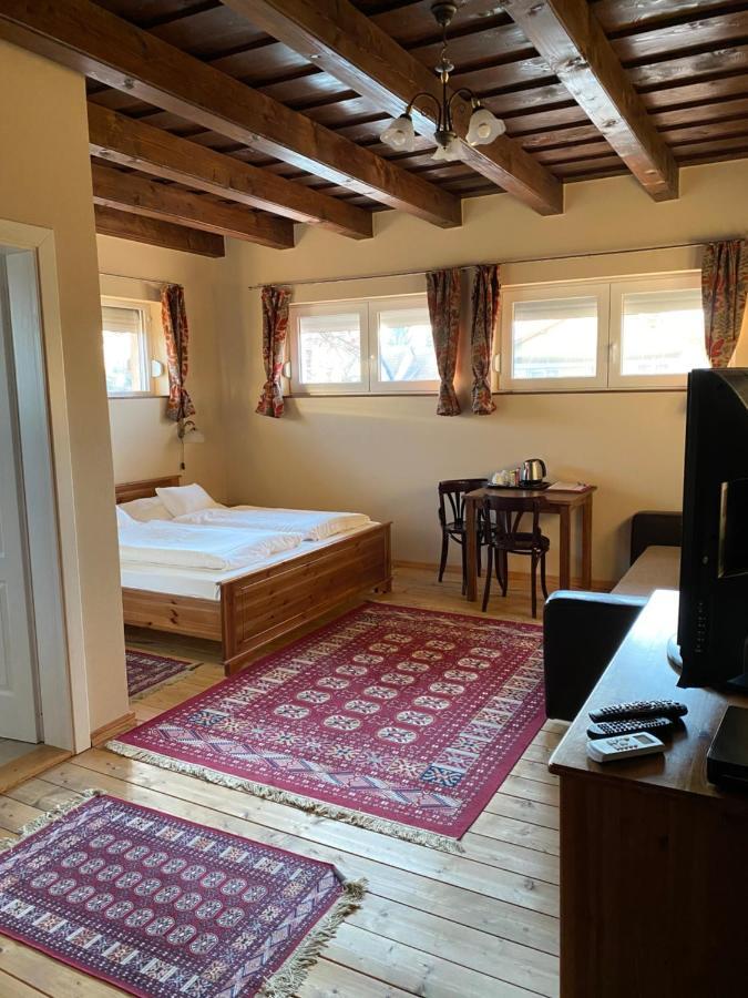Aurora Panzio Bed and Breakfast Bük Exteriör bild