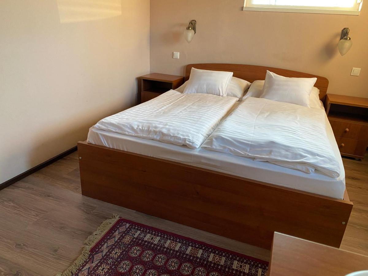 Aurora Panzio Bed and Breakfast Bük Exteriör bild