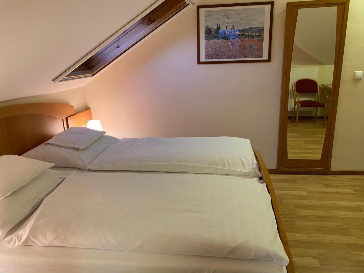 Aurora Panzio Bed and Breakfast Bük Exteriör bild
